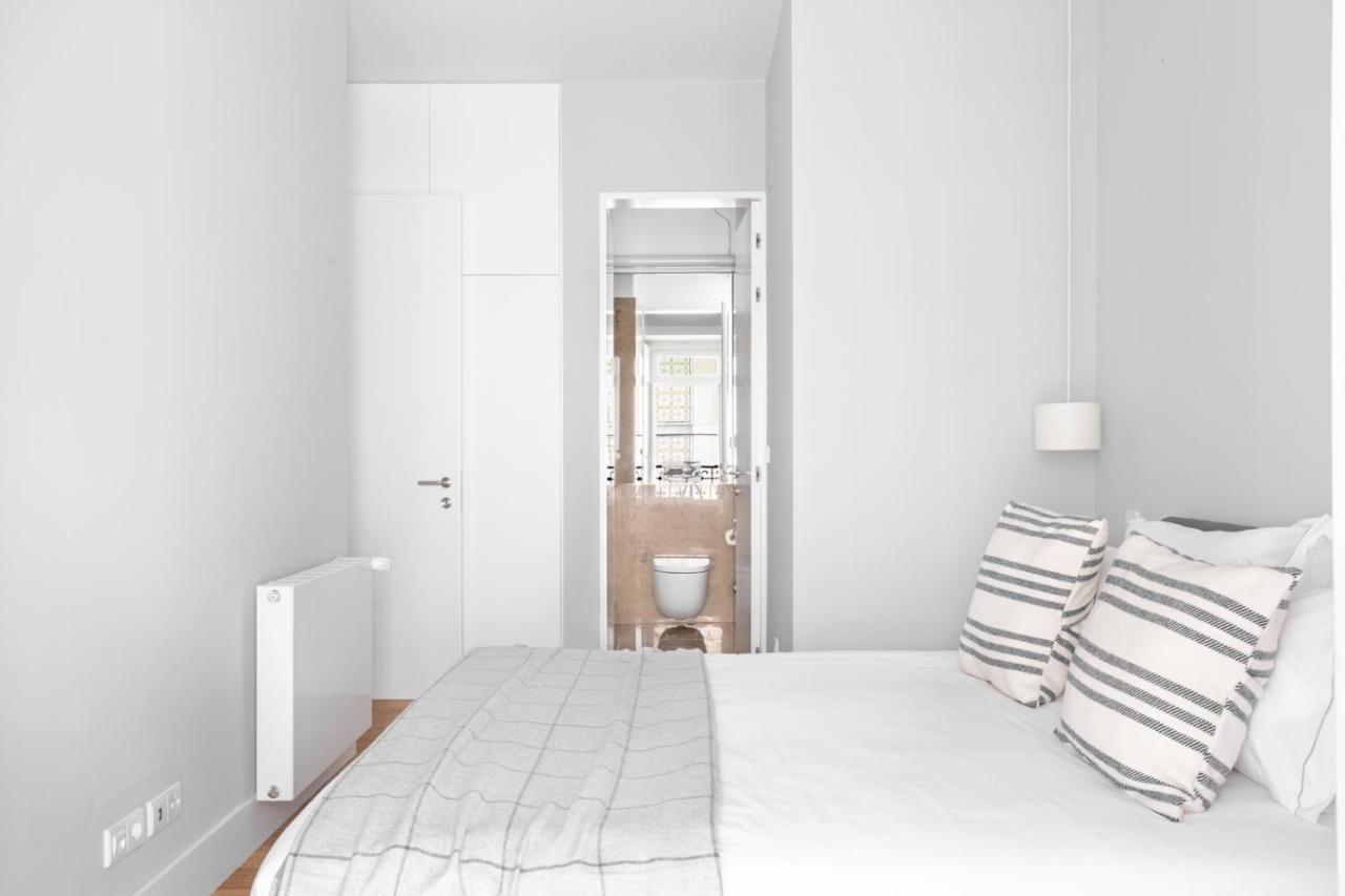 Joivy Marvelous 3-Bed Home With Astonishing View And Terrace, Nearby St George Castle Lisboa Exterior foto